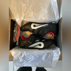 NEW in box Peloton Bike Shoes